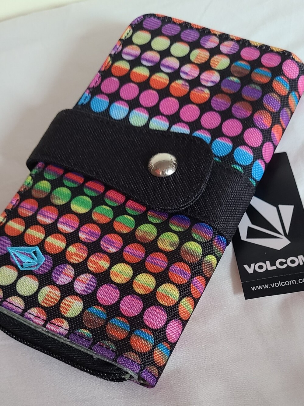 VOLCOM Rainbow Dot  Wallet  with Black Strap
